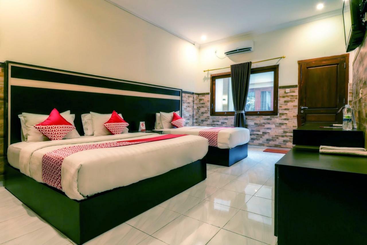 Oyo 1117 New Garuda Hotel Singaraja Dış mekan fotoğraf